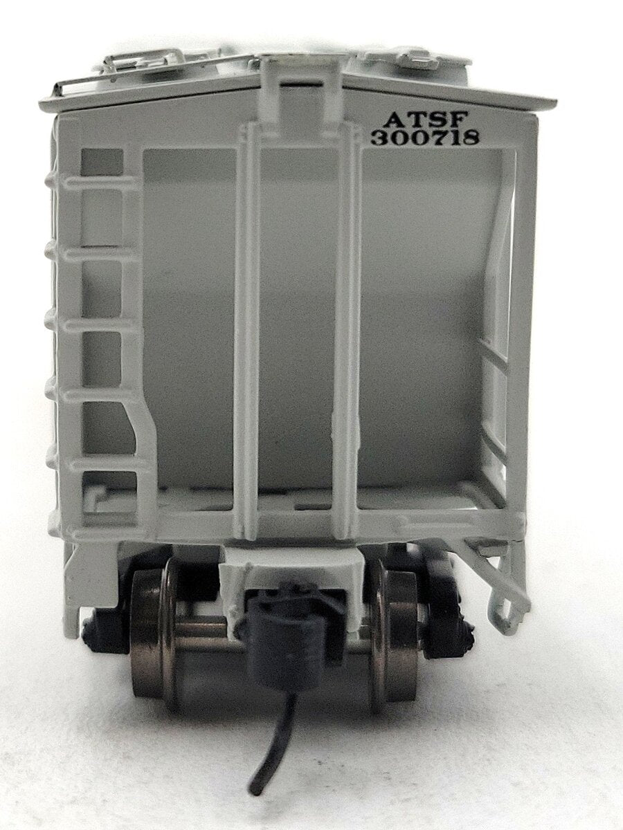Athearn 28327 N Santa Fe PS-2 2893 3-Bay Covered Hopper #300718