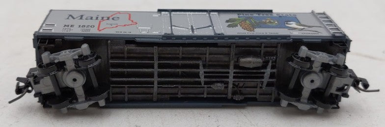Micro-Trains 50200521 Z Maine State Car 40' Plug Door Box Car #1820 EX/Box