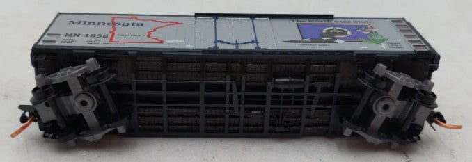 Micro-Trains 02100360 N Scale Minnesota 40' Standard Plug Door Boxcar #1858 EX/Box