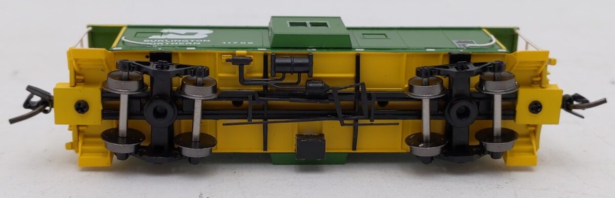 Bluford Shops 44250 N BN Phase 4 International Car Bay Window Caboose #11702 EX/Box