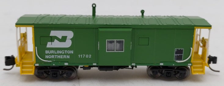 Bluford Shops 44250 N BN Phase 4 International Car Bay Window Caboose #11702 EX/Box