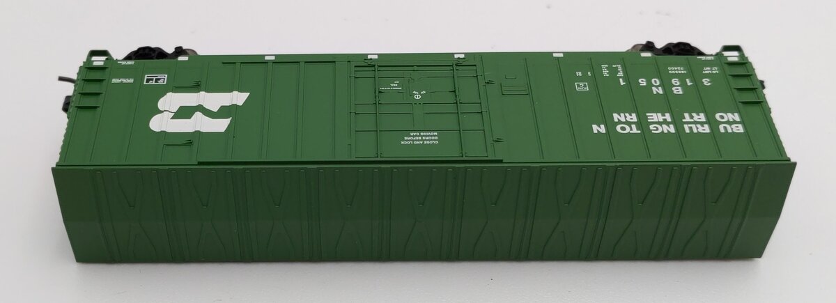 Fox Valley Models 81804 N Burlington Northern 7 Post Box w/ X Panel Roof #319051 LN/Box