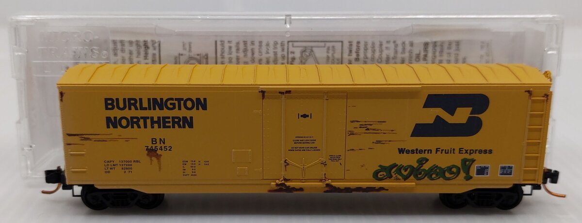 Micro-Trains 03844161 N BN Weathered 50' Plug Door Boxcar w/o Roofwalk #745452 LN/Box