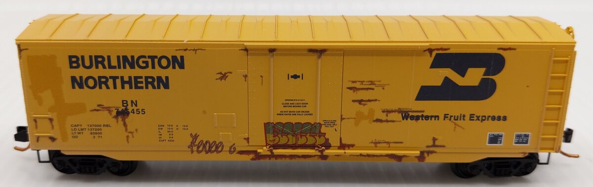 Micro-Trains 03844162 N BN Weathered 50' Plug Door Boxcar w/o Roofwalk #745455 LN/Box