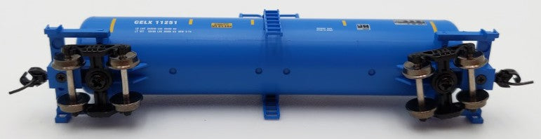 Athearn ATH13737 N Scale CELX 50' RTC 20,000 Gallon Tank Car #11251 LN/Box