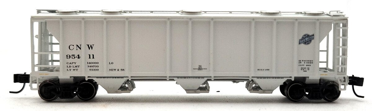 Athearn 28338 N Chicago & North Western PS-2 2893 3-Bay Covered Hopper #95411