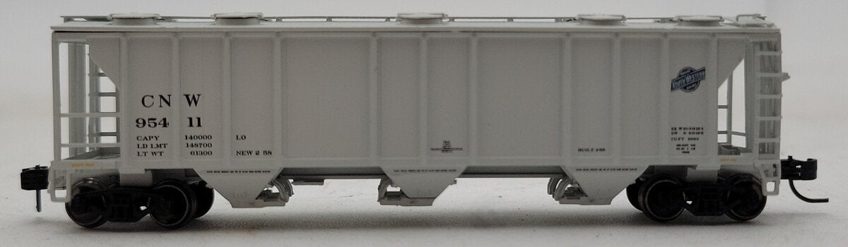 Athearn 28338 N Chicago & North Western PS-2 2893 3-Bay Covered Hopper #95411