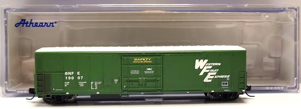 Athearn 17474 N Scale Burlington Northern 57' Mechanical Reefer Car #19007 LN/Box