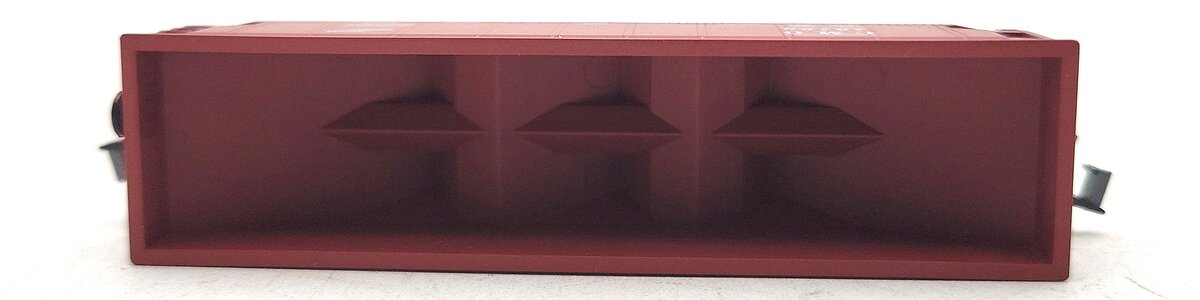 Roundhouse 86201 N Scale CMO 40' Offset Side 3-Bay Hopper #49703 NIB