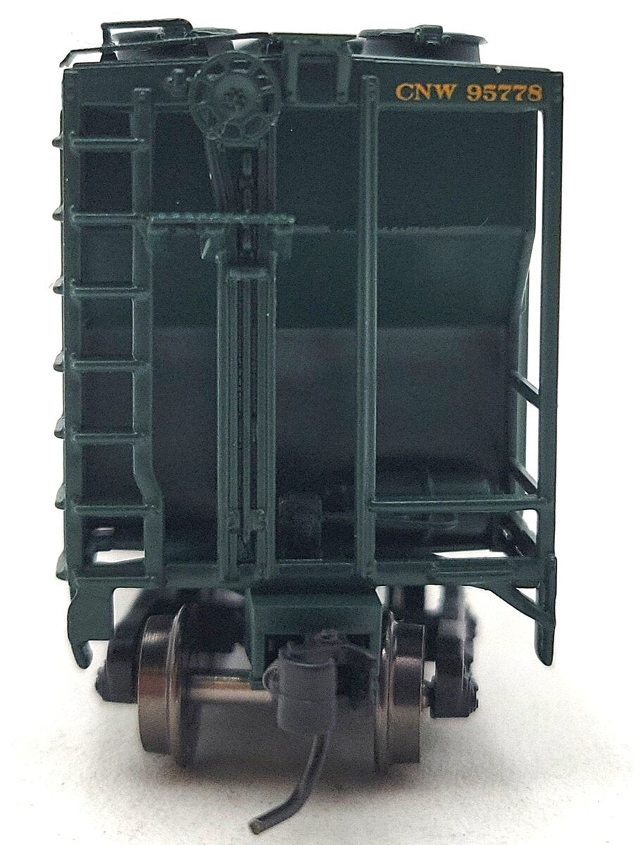 Athearn 16324 N Chicago & North Western PS-2 2600 Covered Hopper #95778 LN/Box