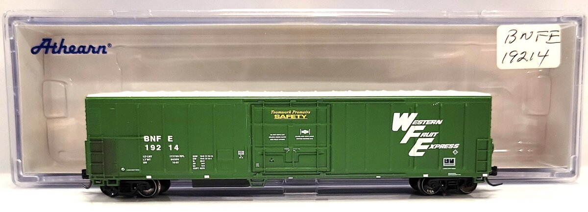 Athearn 17466 N Scale Burlington Northern 57' Reefer Car #19214 LN/Box