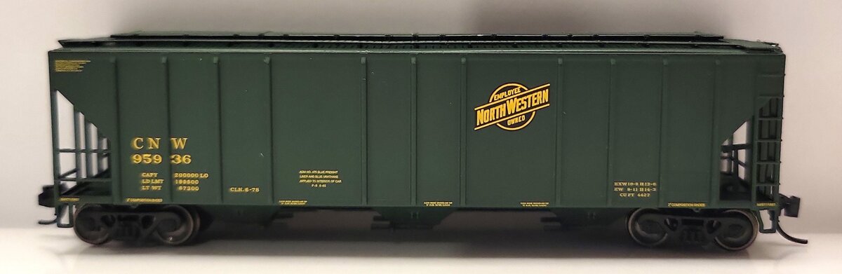 ExactRail EN530124 N Chicago & North Western PS2CD 4427 Covered Hopper #95936 LN/Box