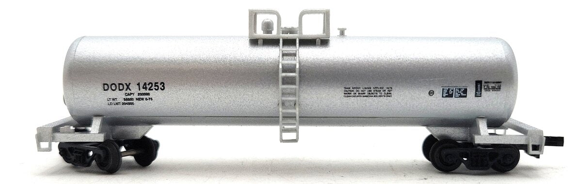 Roundhouse 8896 N Scale U.S. Department of Defense 50' Modern Tank Car #14253 EX/Box