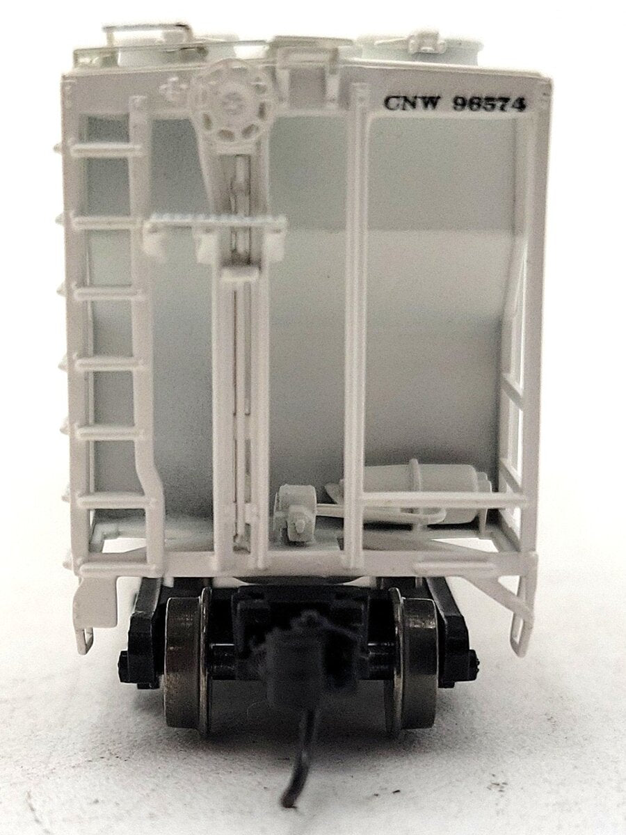Athearn 12046 N Chicago and North Western PS-2 2600 Covered Hopper Gray #96574 LN/Box