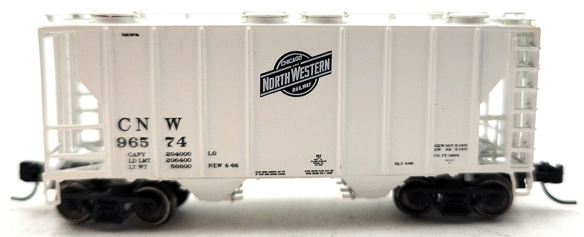 Athearn 12046 N Chicago and North Western PS-2 2600 Covered Hopper Gray #96574 LN/Box