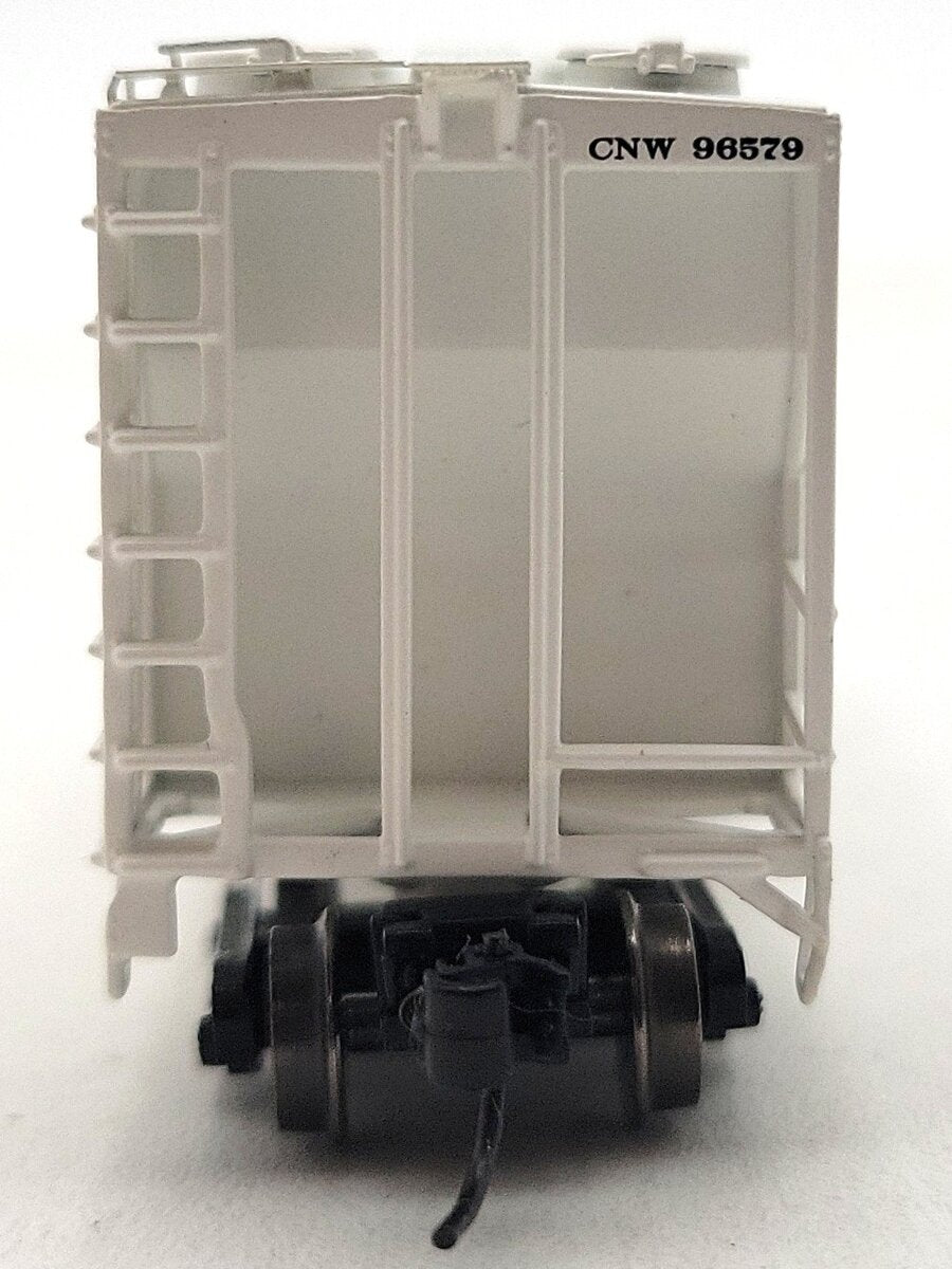 Athearn 12047 N Chicago and North Western PS-2 2600 Covered Hopper Gray #96579  LN/Box