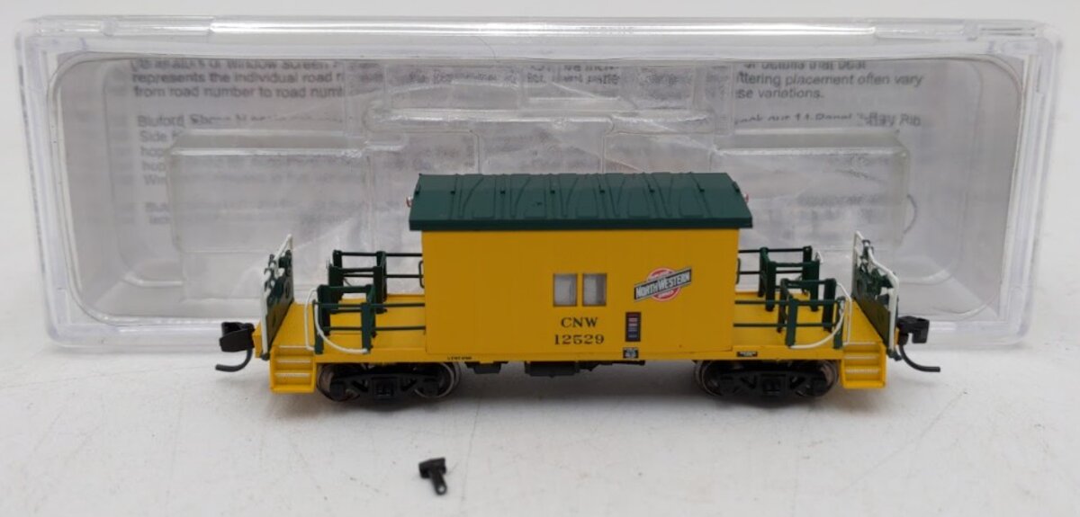 Bluford Shops 24371 N Scale C&NW Short Roof Transfer Caboose #12529 EX/Box