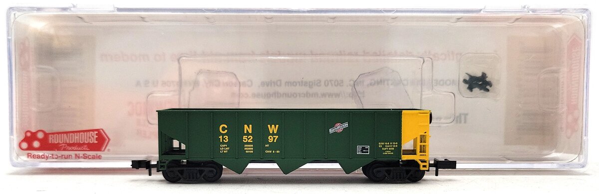 Roundhouse 86001 N Scale CNW 40' 3-Bay Rib Side Hopper #135297 NIB