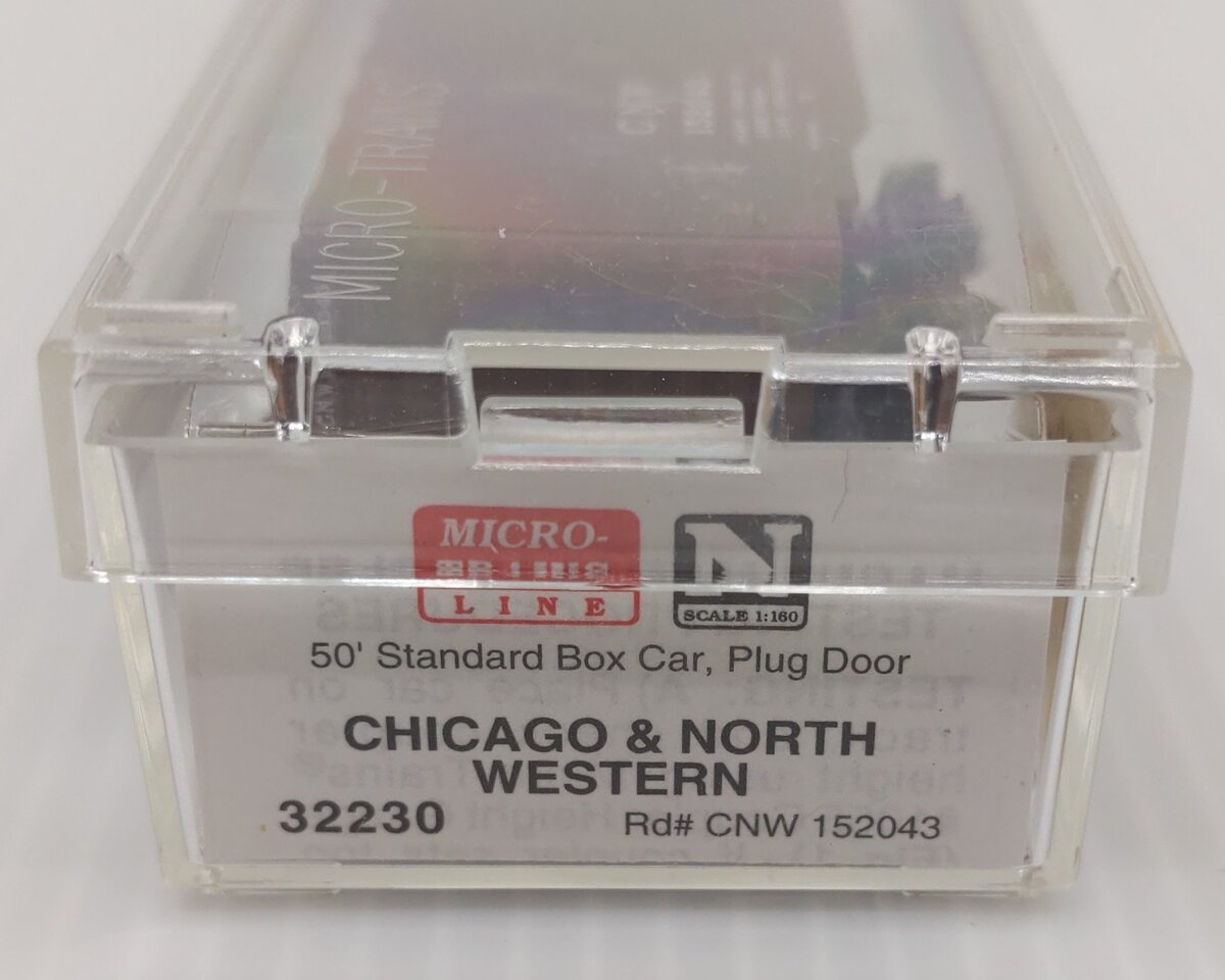 Micro-Trains 03200230 N Scale CNW 50' Standard Steel Plug Door Boxcar #152043 LN/Box