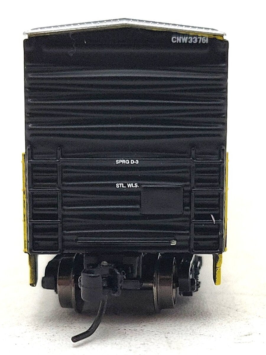 Athearn 10689 N Chicago and North Western 50' NACC Box #33761 LN/Box