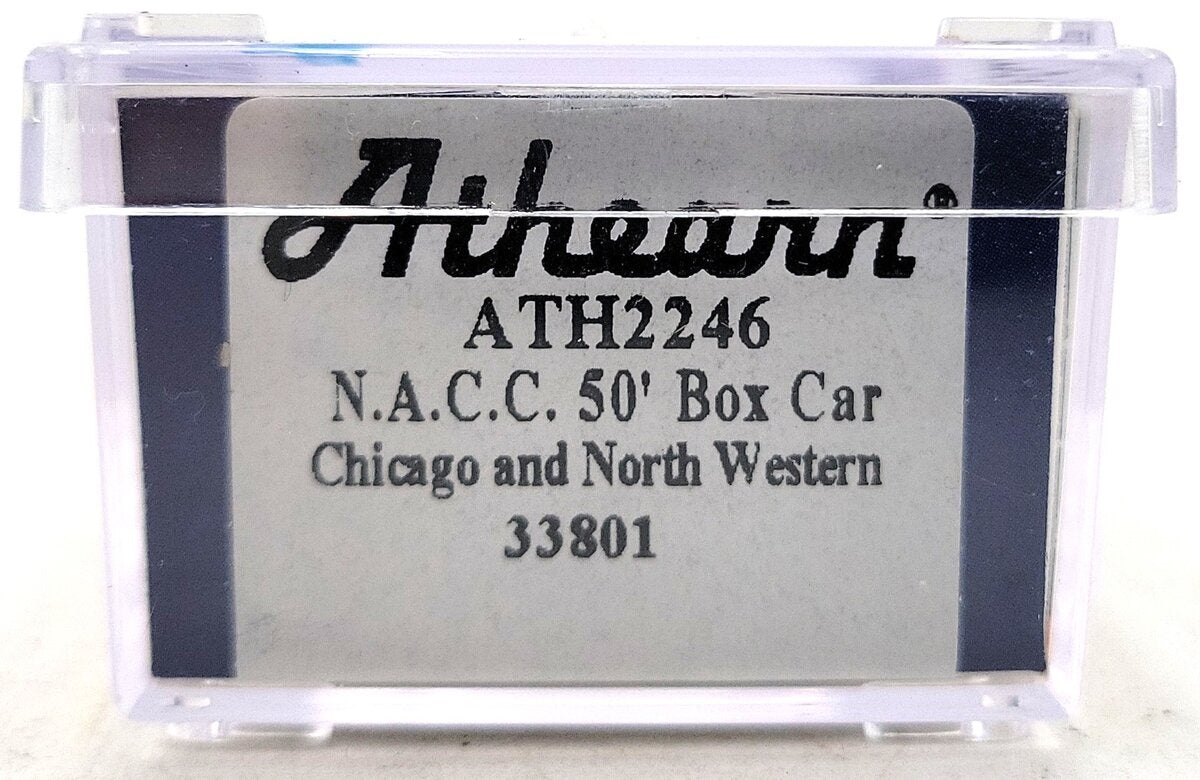 Athearn 2246 N Chicago & North Western 50' NACC Boxcar #33801