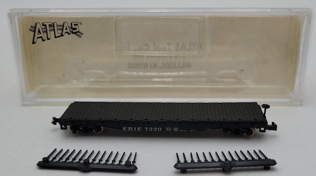 Atlas 3805 N Erie Flatcar w/ Stakes #7220 NIB