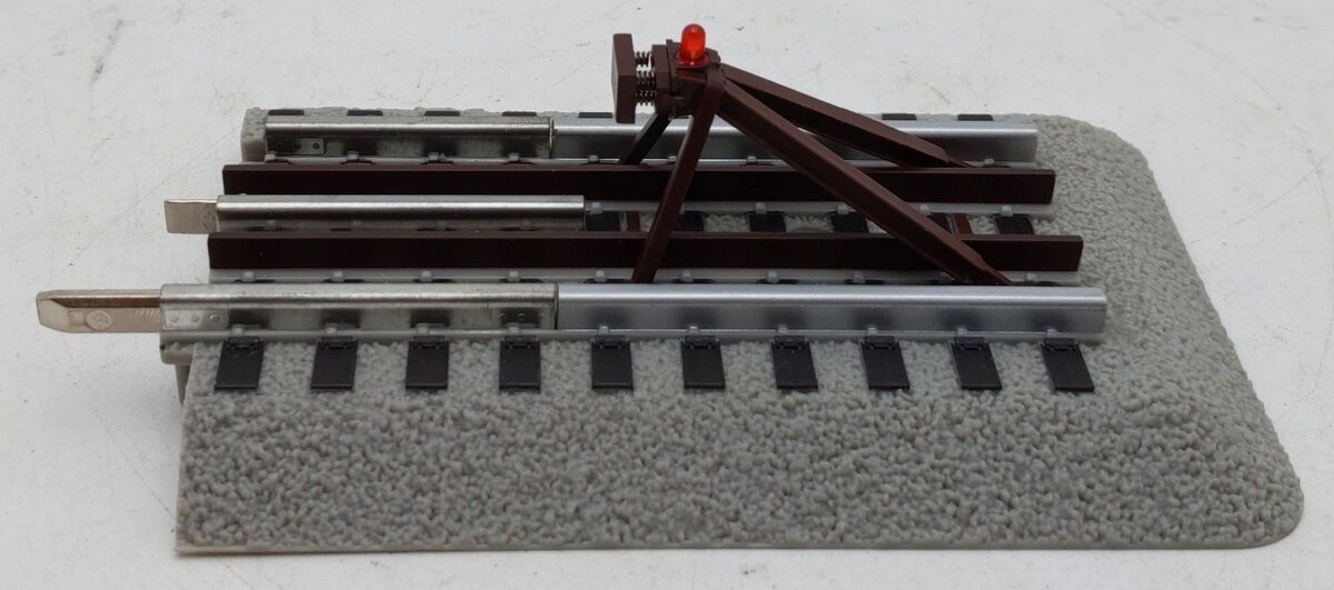 Lionel 6-12035 O Gauge FasTrack Lighted Bumper EX/Box