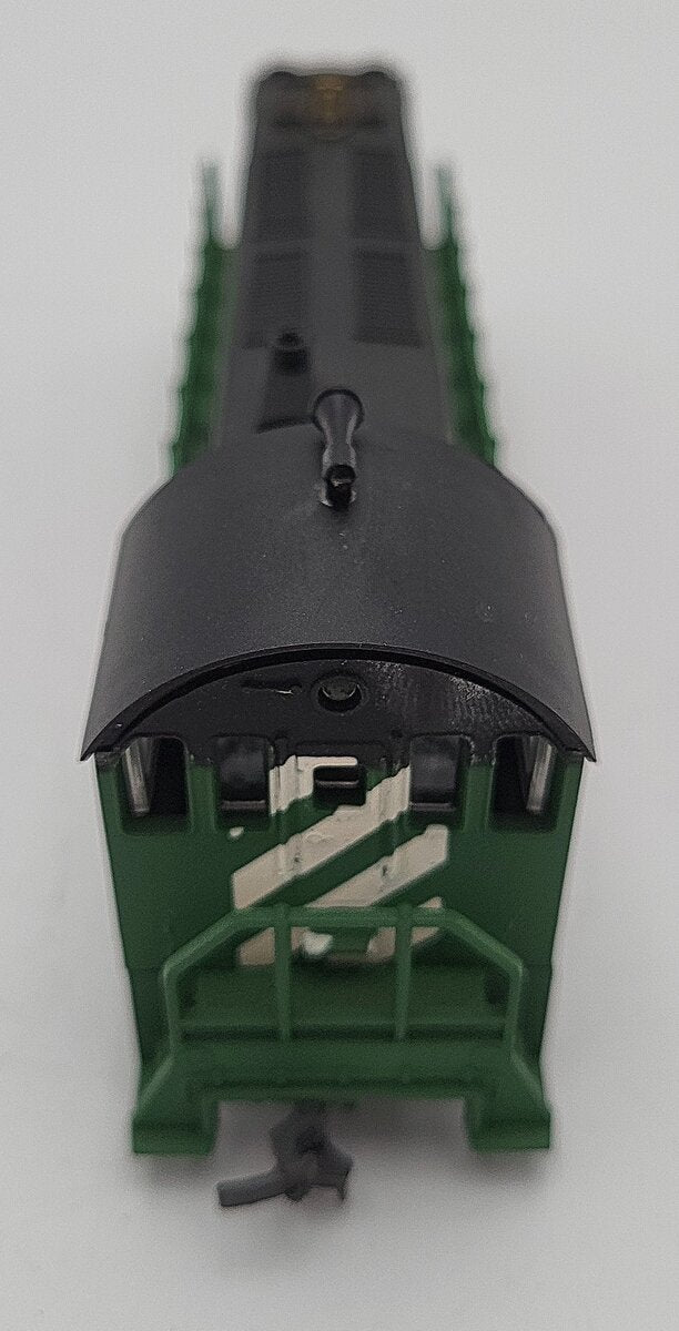 AHM 5010CD HO Scale Burlington Non Powered Alco Diesel Locomotive #912 LN