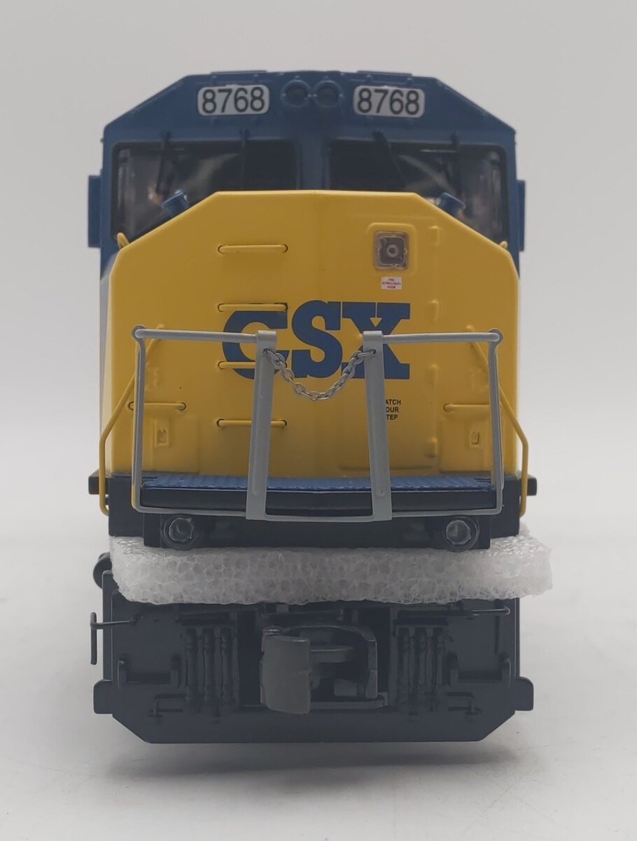MTH 20-2573-3 O Gauge CSX SD60M Non-Powered Diesel Locomotive #8768 LN/Box