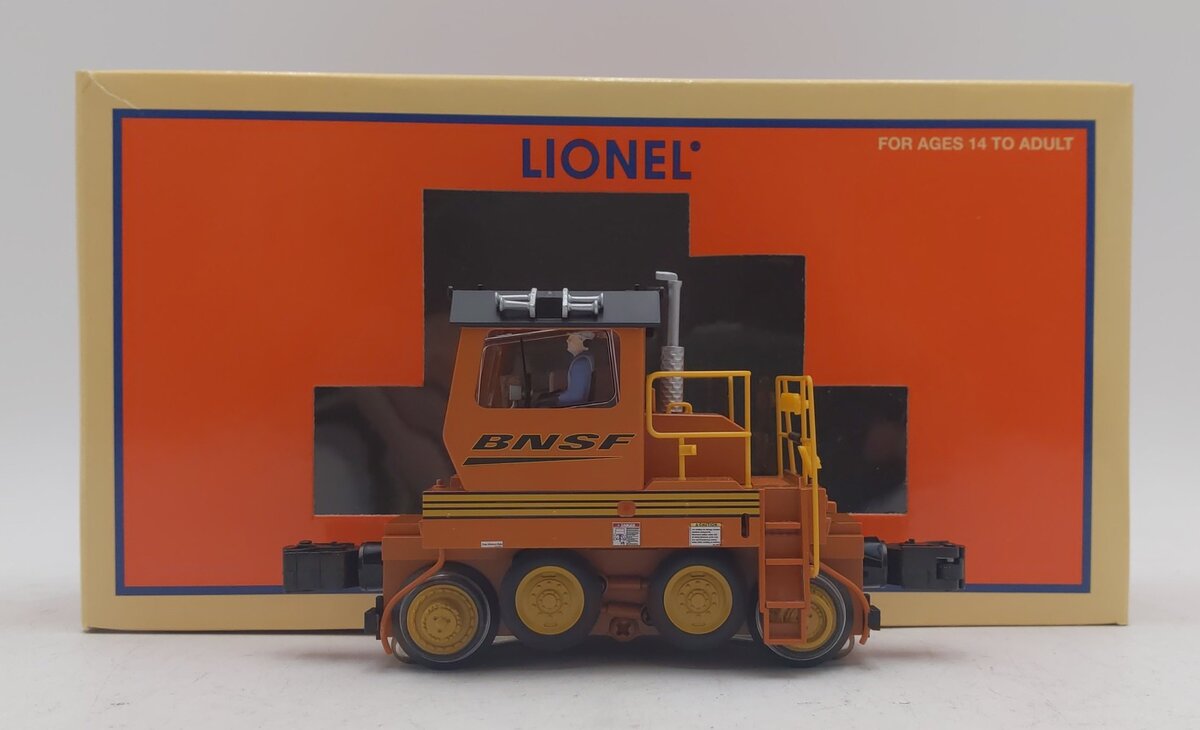 Lionel 6-28469 Burlington Northern Santa Fe 4850TM Trackmobile EX/Box