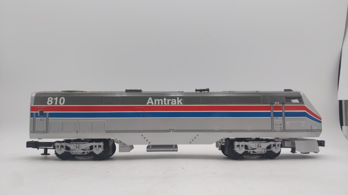 Williams GEN810 O Gauge Amtrak Genesis Non-Powered Diesel Locomotive #810/Box