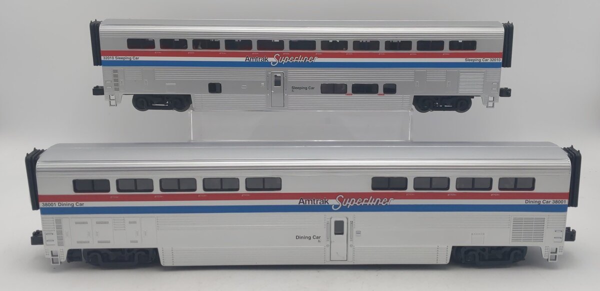 MTH 20-61040 O Amtrak 70' Superliner Phase III Sleeper/Cafe Set (Set of 2) EX/Box