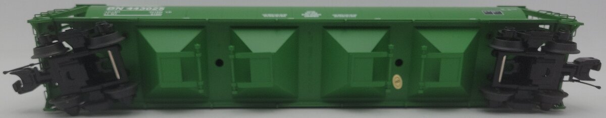 MTH 20-97643 O Gauge Burlington Northern 100 Ton Hopper Car #443025 EX/Box