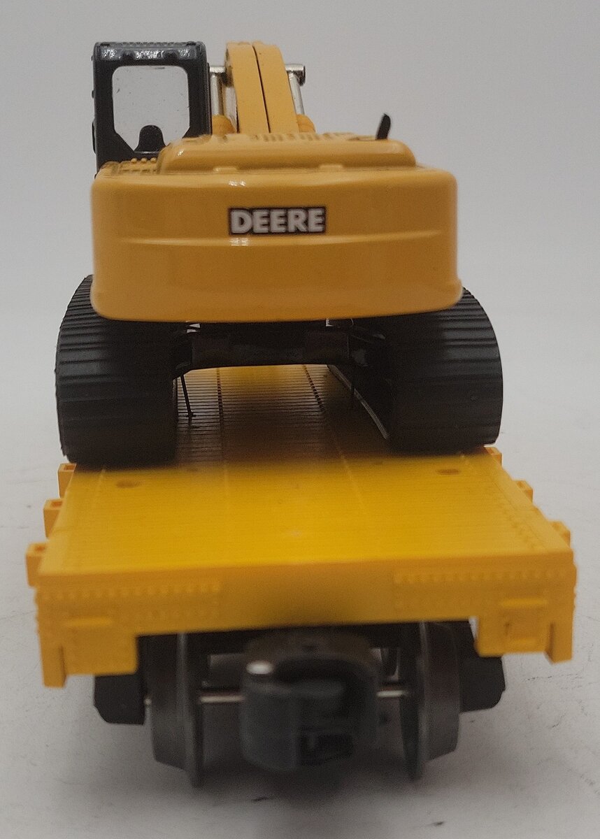 Lionel 6-36020 O Gauge TTX Trailer Train Flatcar w/ John Deere Crane #9-6424 EX/Box
