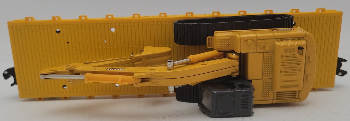 Lionel 6-36020 O Gauge TTX Trailer Train Flatcar w/ John Deere Crane #9-6424 EX/Box