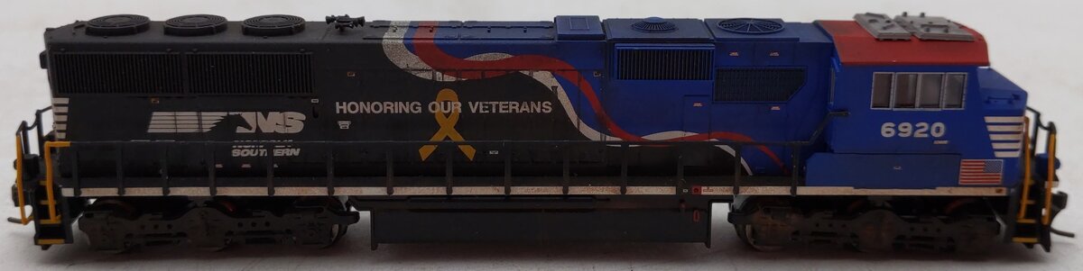 Atlas 40003960 N Norfolk Southern Honoring Our Veterans EMD SD-60E Diesel #6920 VG/Box
