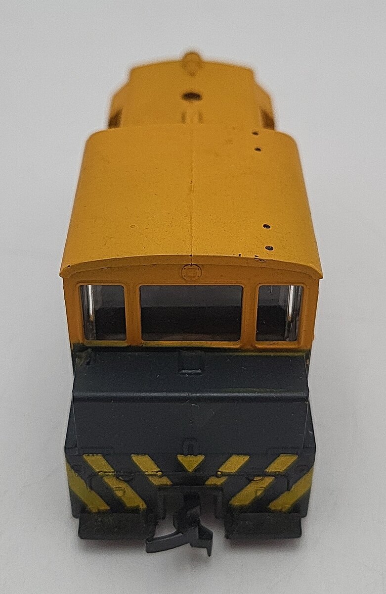 AHM 5002 HO Santa Fe Plymouth MDT Diesel Switcher #332 EX/Box