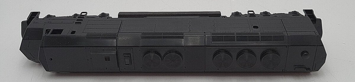 Athearn 3630 HO Scale Undecorated Non-Powered Diesel Locomotive EX/Box