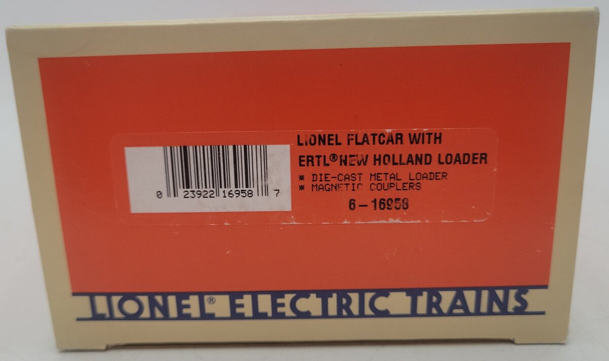 Lionel 6-16958 O Gauge Lionel Flatcar w/an Ertl New Holland Loader EX/Box