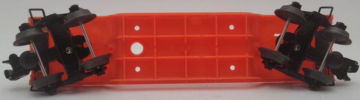 Lionel 6-16958 O Gauge Lionel Flatcar w/an Ertl New Holland Loader EX/Box