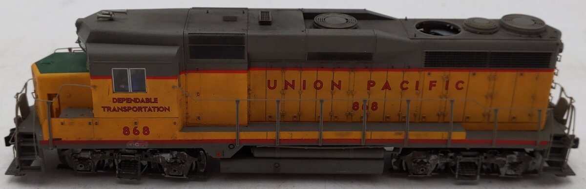 Proto 2000 23221 HO Scale Union Pacific Phase II GP30 Diesel Locomotive #868 VG