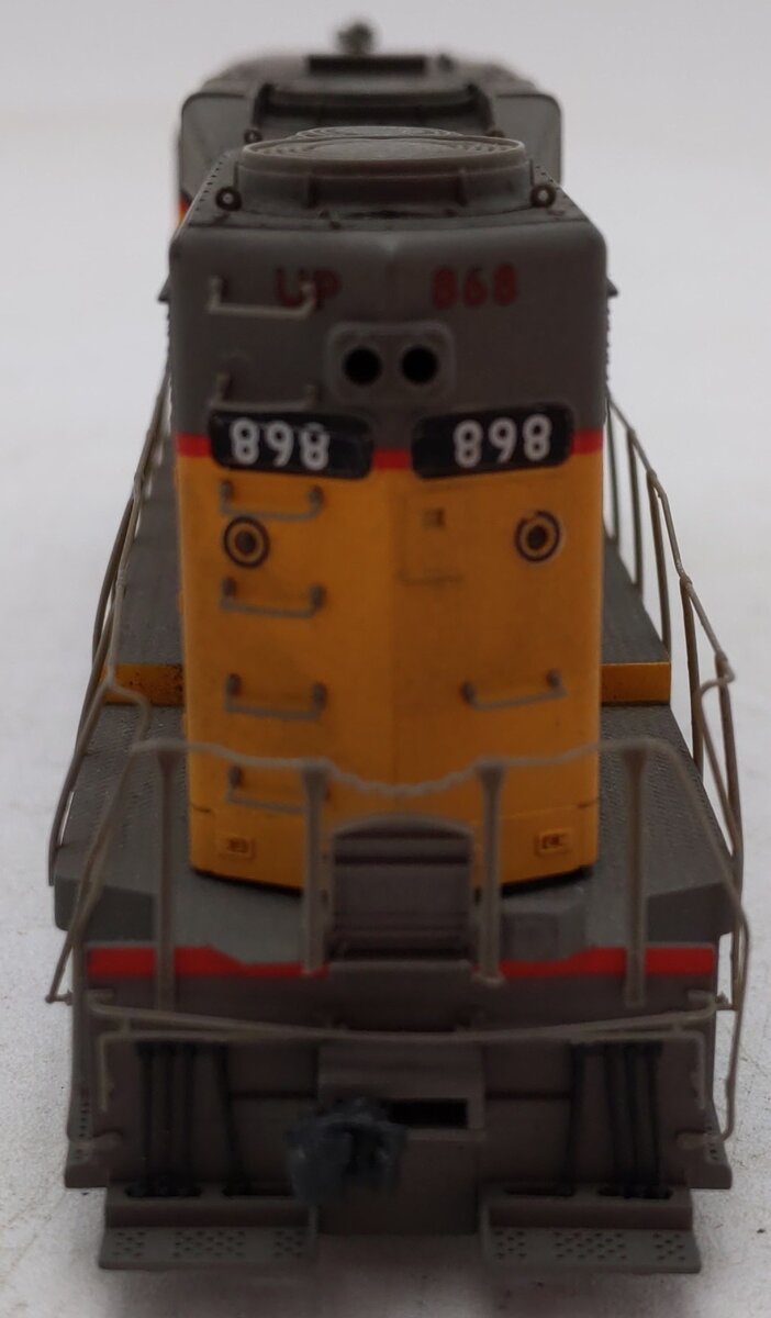 Proto 2000 23221 HO Scale Union Pacific Phase II GP30 Diesel Locomotive #868 VG