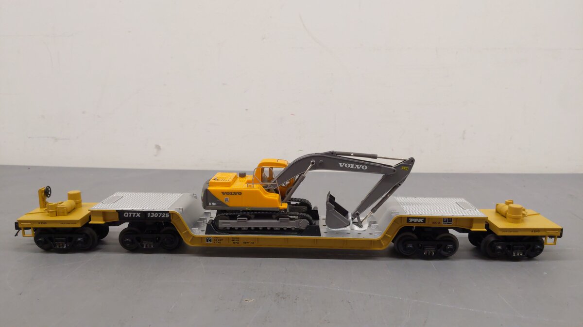 MTH 20-98501 O TTUX 75' Flatcar w/ Volvo Excavator #130725 EX/Box
