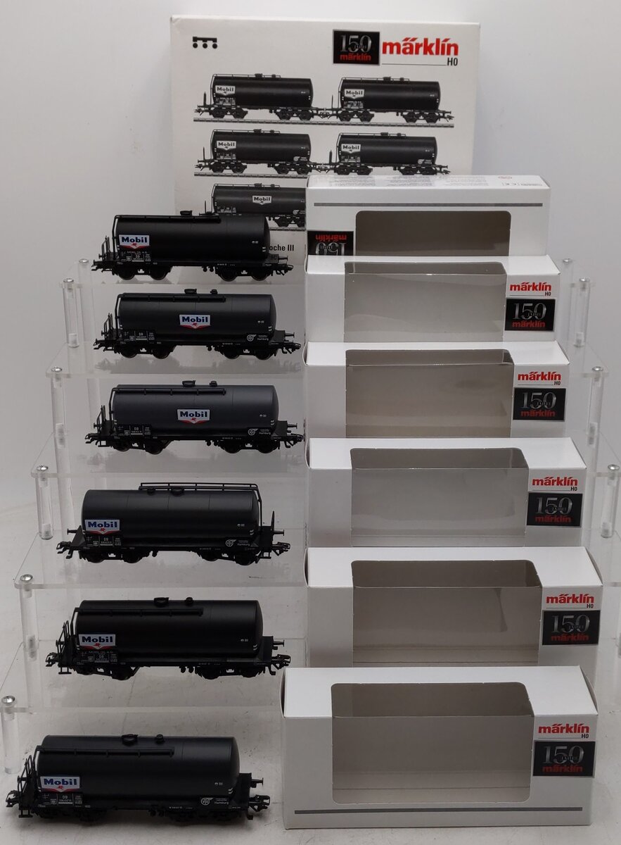 Marklin 46529 HO Scale German Federal Railway (DB) Mobil Tank 6-Car Set EX/Box