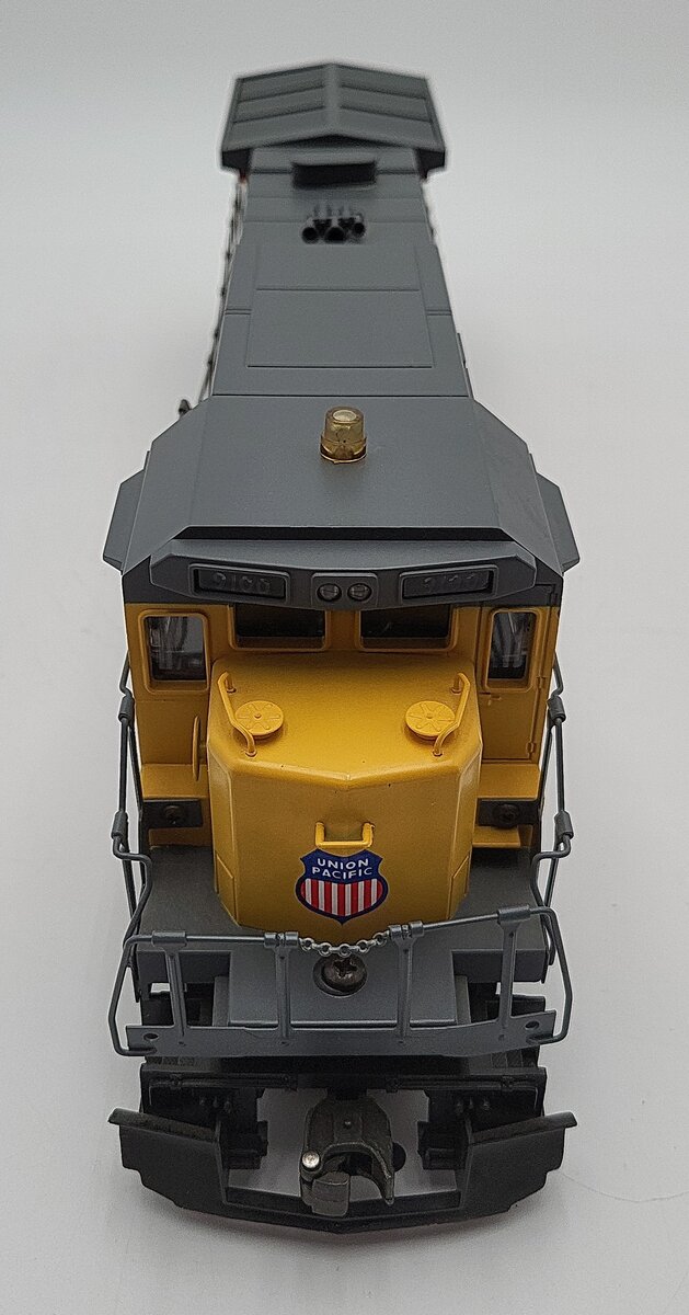 Lionel 6-18205 O Gauge Union Pacific Dash-8 40C Diesel Locomotive #9100 EX/Box