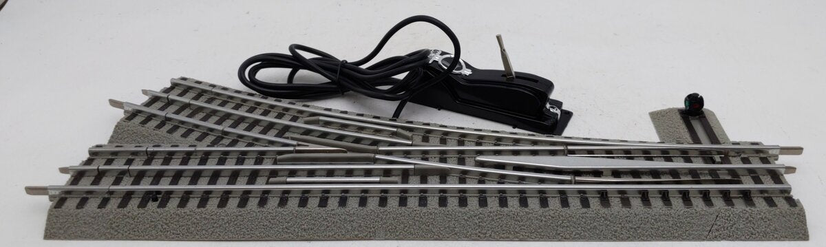 Lionel 6-81952 O-72 Right Hand Fastrack Remote/Command Switch Turnout EX/Box