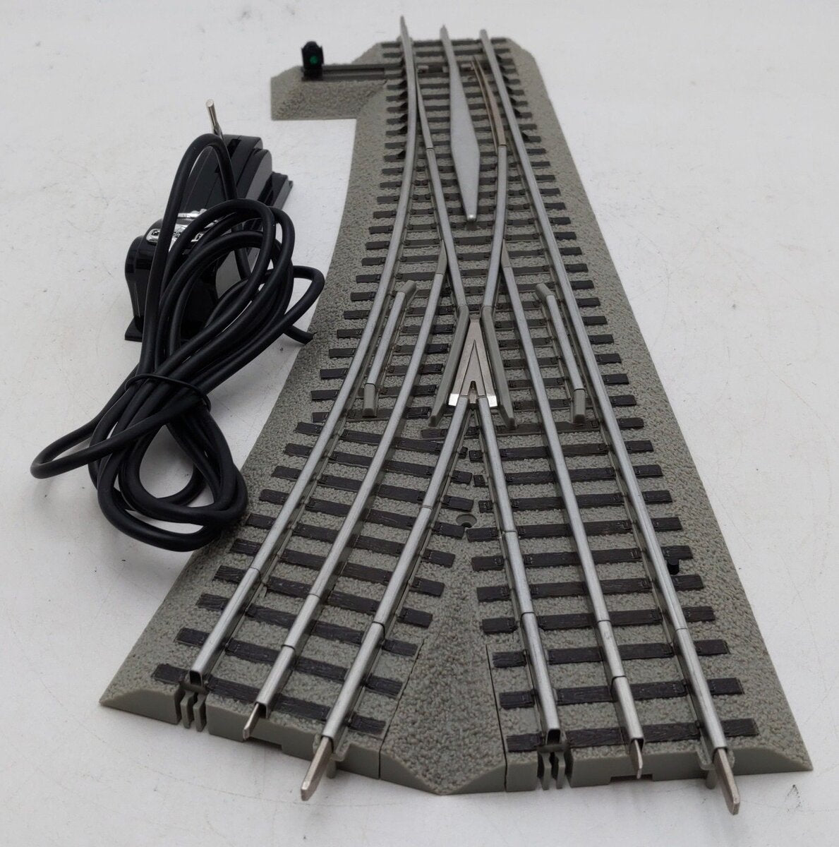 Lionel 6-81952 O-72 Right Hand Fastrack Remote/Command Switch Turnout EX/Box