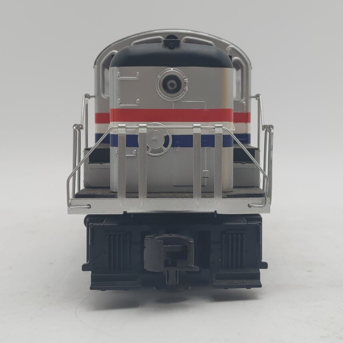 MTH 30-2238-0 Amtrak RS-3 Diesel Engine with Loco-Sound #106 EX/Box