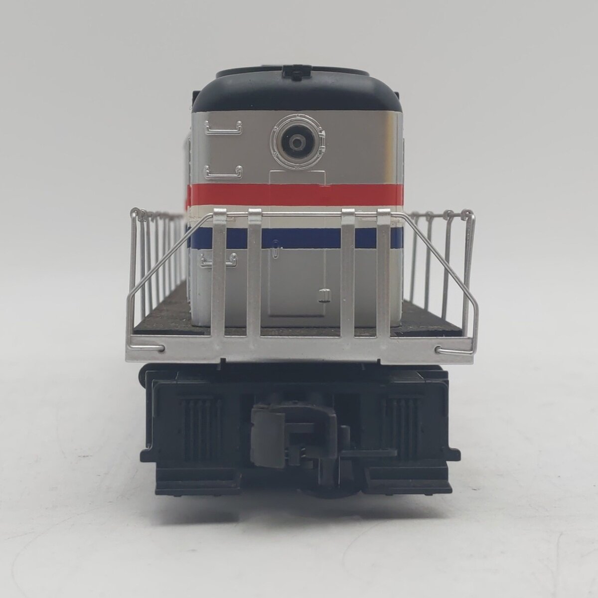 MTH 30-2238-0 Amtrak RS-3 Diesel Engine with Loco-Sound #106 EX/Box