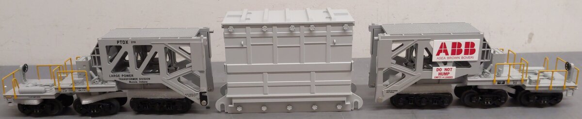 MTH 20-98291 O ABB Schnabel Flatcar with Transformer #210 EX/Box